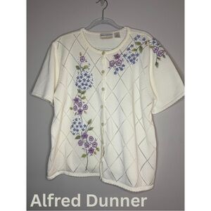 Alfred Dunner White Floral Embroidered cordigan Top 80’s and 90’s cottagecore